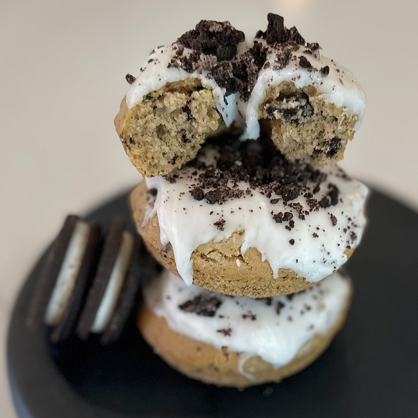 Cookies & Cream Donuts, 6 Pack